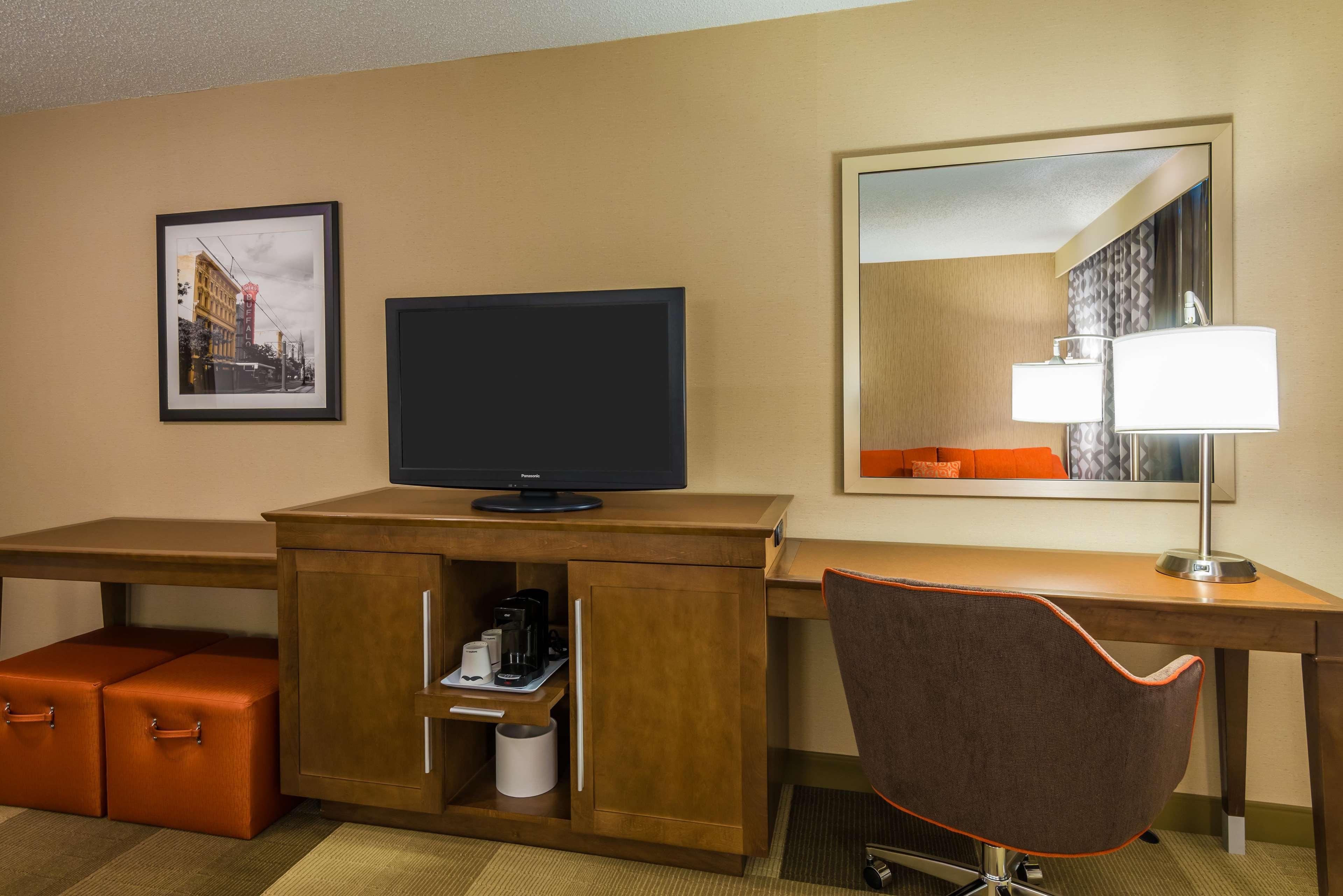 Hampton Inn Buffalo-Airport Galleria Mall Cheektowaga Eksteriør billede